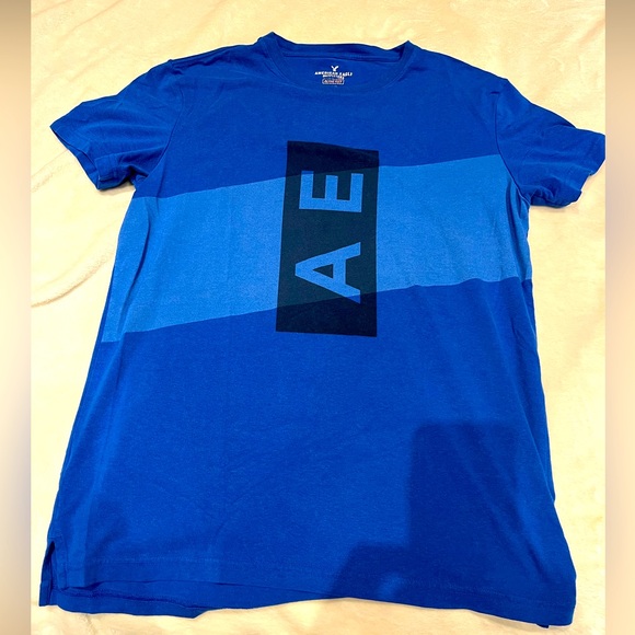 American Eagle t-shirt - Picture 1 of 2
